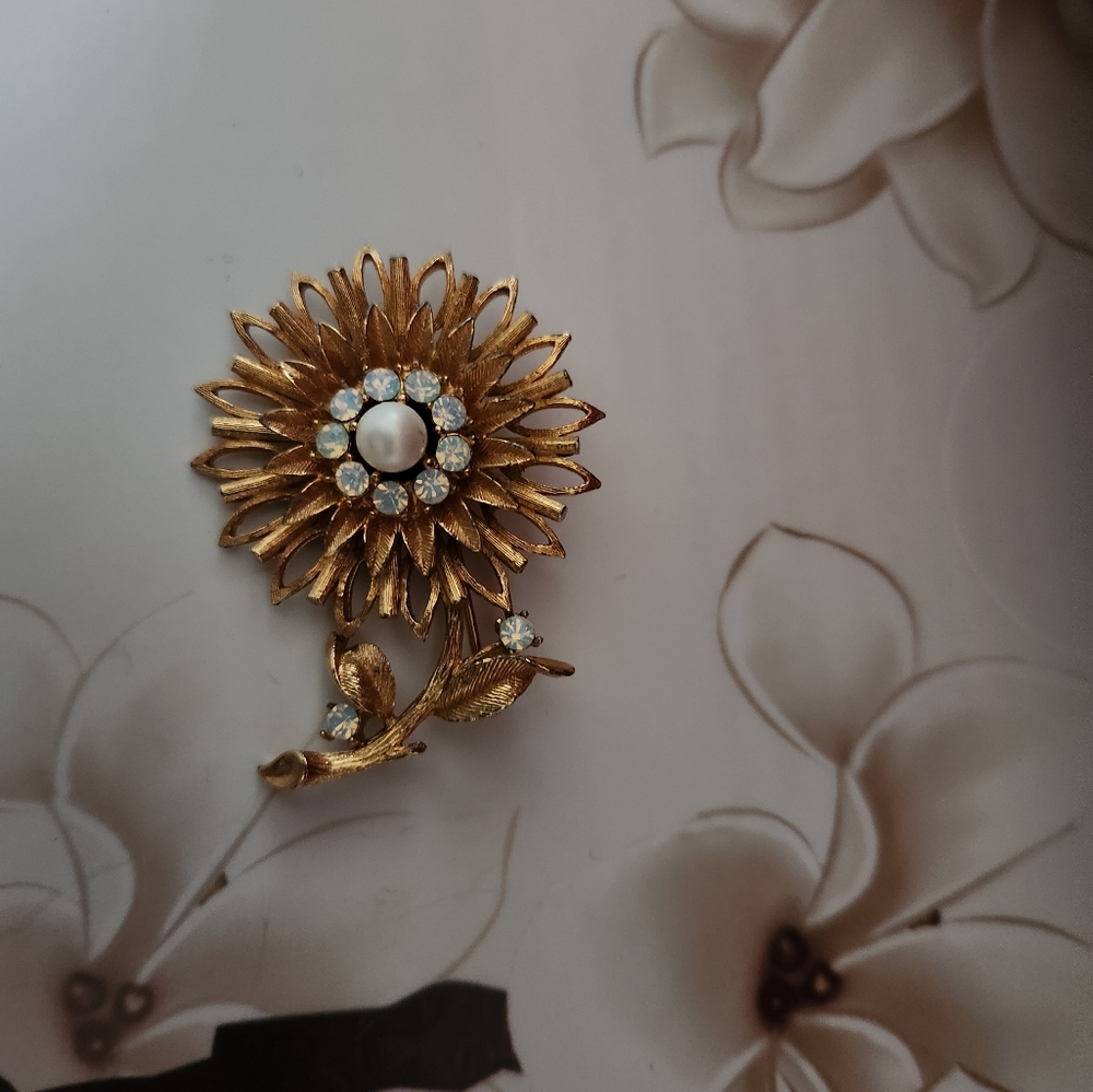 Brooch - Picture 4 of 4